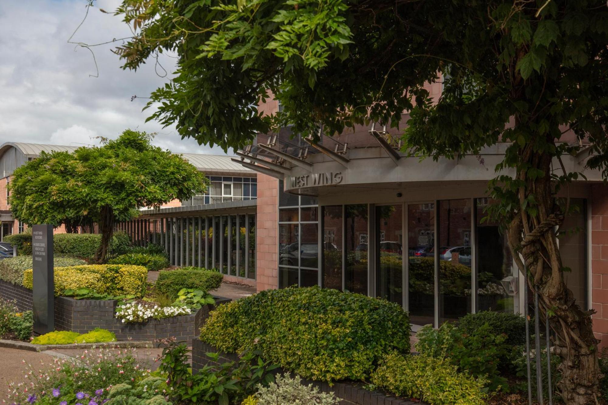 Crewe Hall Hotel & Spa - Cheshire エクステリア 写真