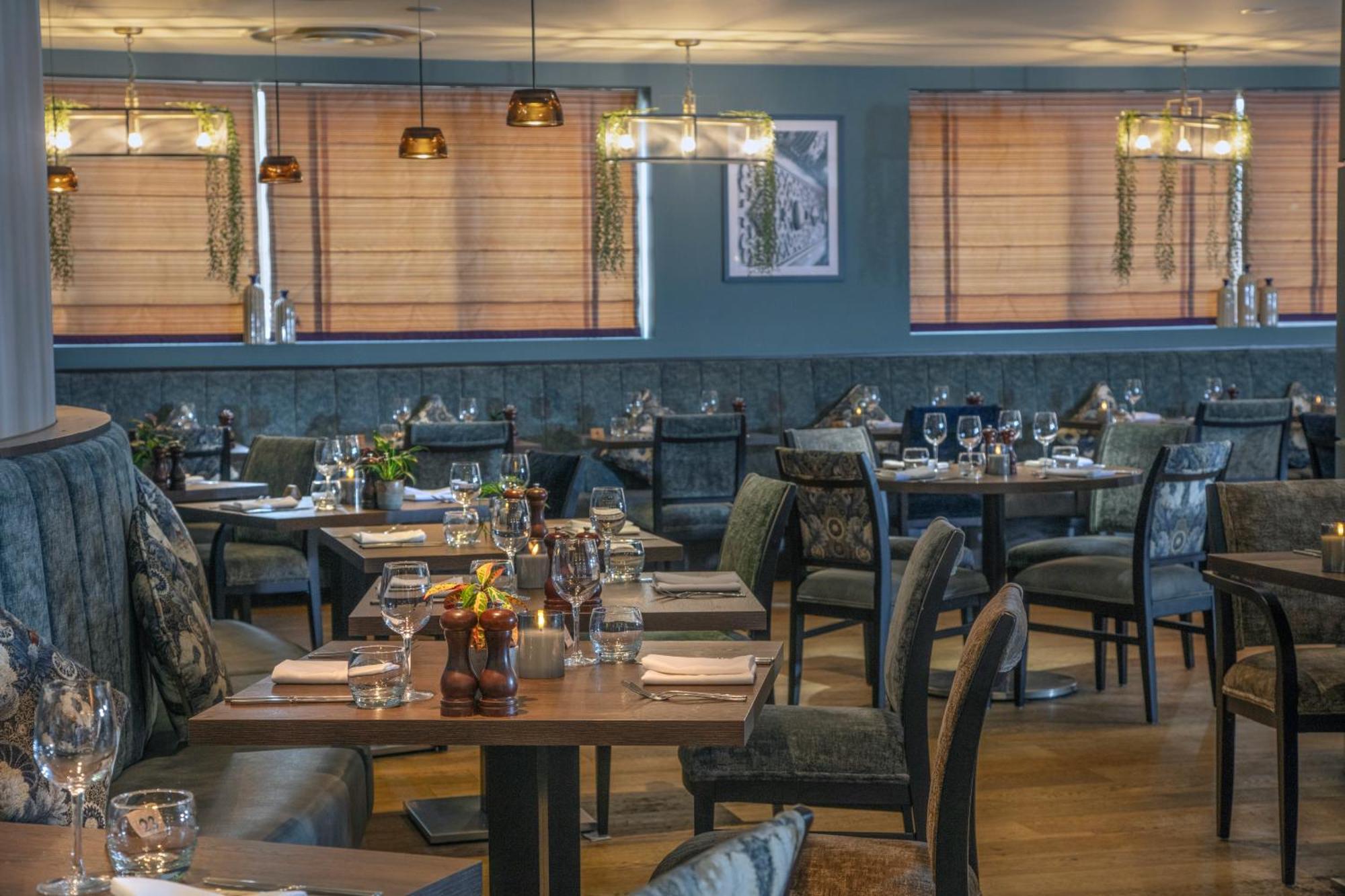 Crewe Hall Hotel & Spa - Cheshire エクステリア 写真